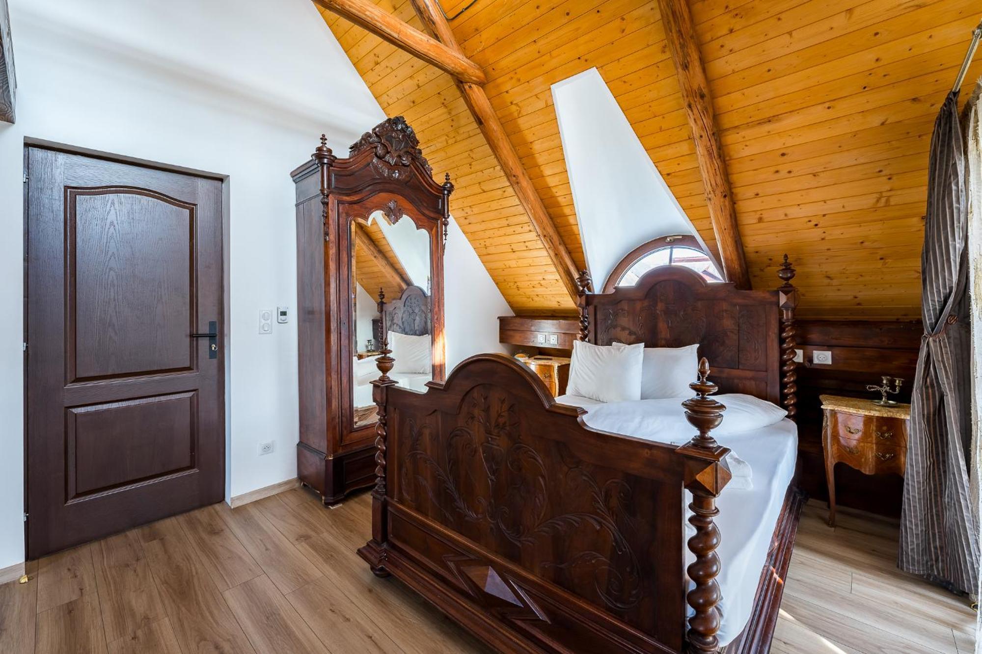 Casa Cu Magnolii Hotell Poienile Izei Eksteriør bilde